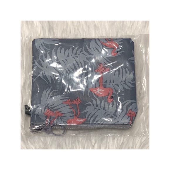 Gray Pink Flamingo Reusable Face Mask Carry Pouch - Picture 3 of 5